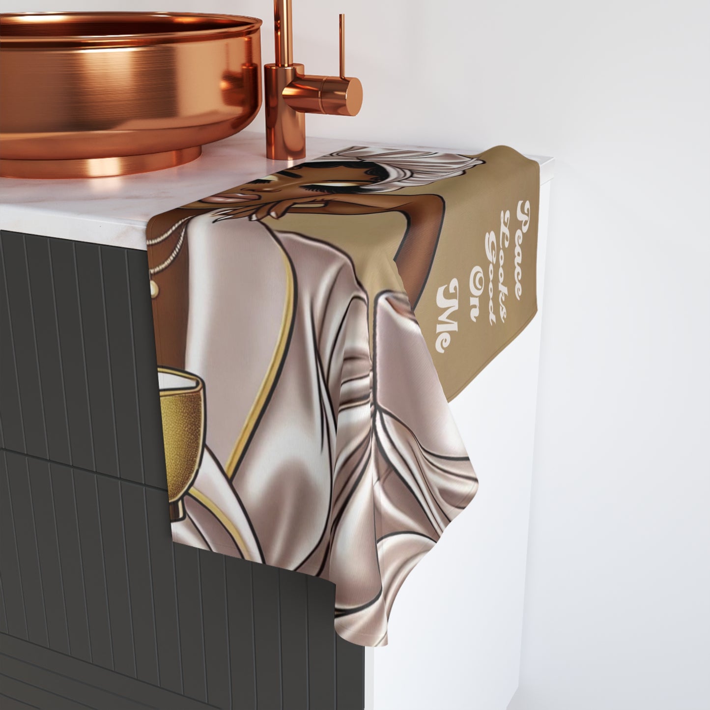 Peace Looks Good On Me - Elegant Hand Towel