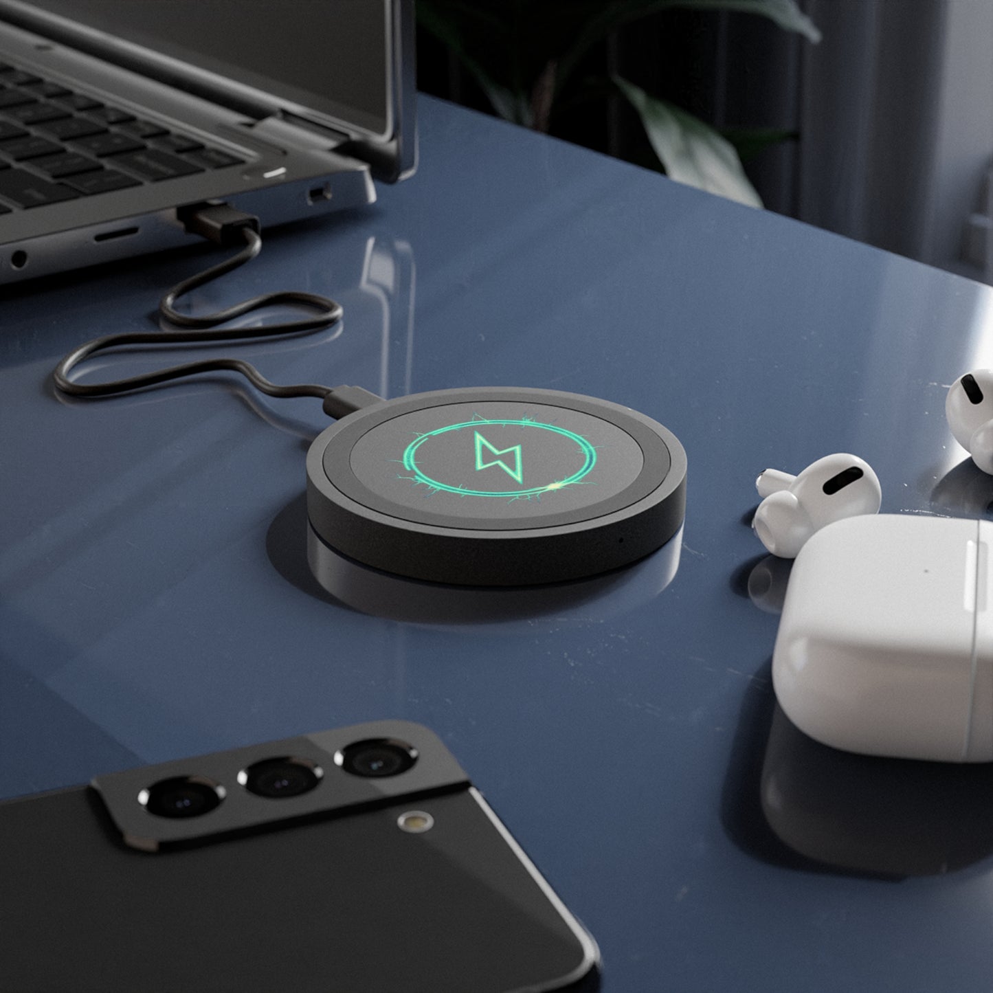 Charging Bolt (Green) - Quake Wireless Charging Pad - Creatively Designed Shop