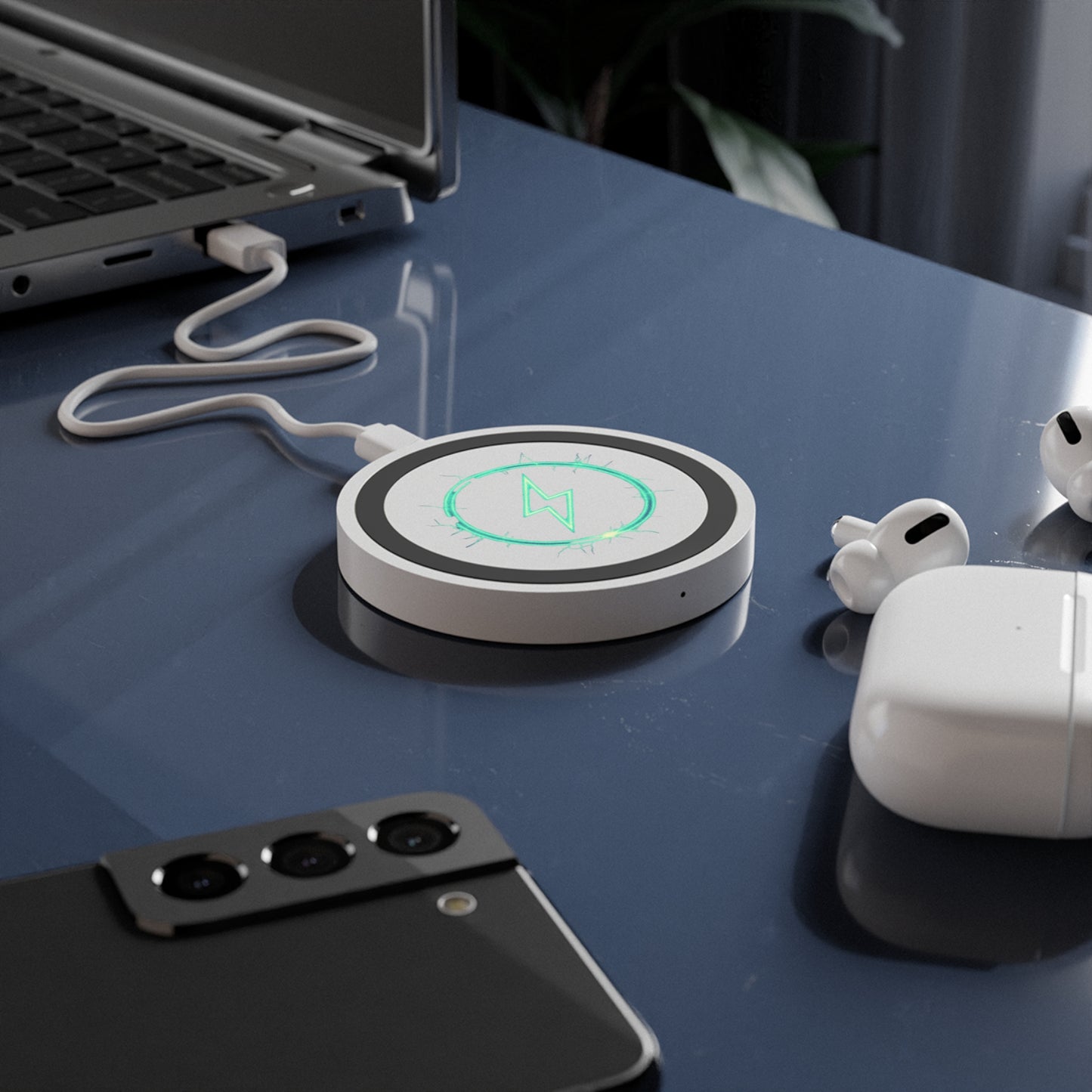 Charging Bolt (Green) - Quake Wireless Charging Pad - Creatively Designed Shop